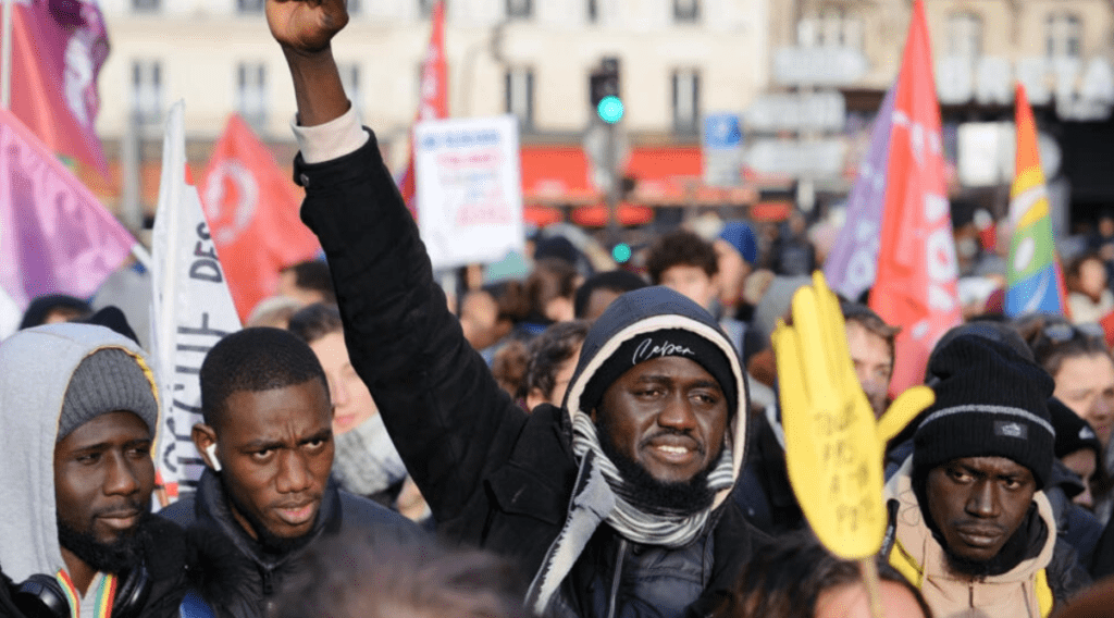 Ranska: Väestönvaihdon kiihtyessä ”demokratiasta” tulee entistä vaarallisempi ase